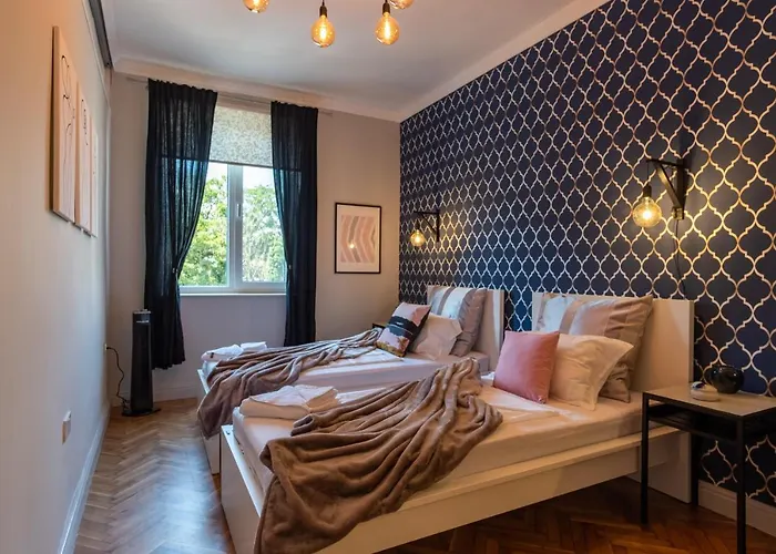 شقة Midnight Blue