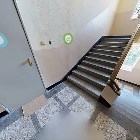 Midnight Blue 아파트 *